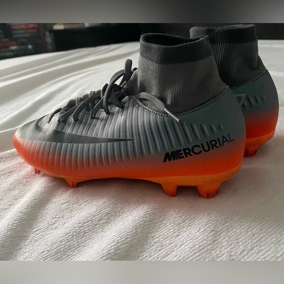 Niks Mercurial Superfly V CR7 - Size 4 - Picture 2 of 4